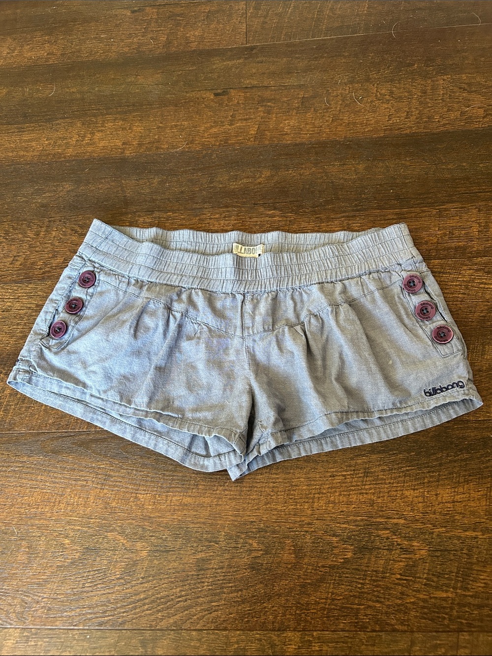 Billabong Grayish-Blue Low-Rise Women's Button-Detail Shorts-M - Picture 10 of 12